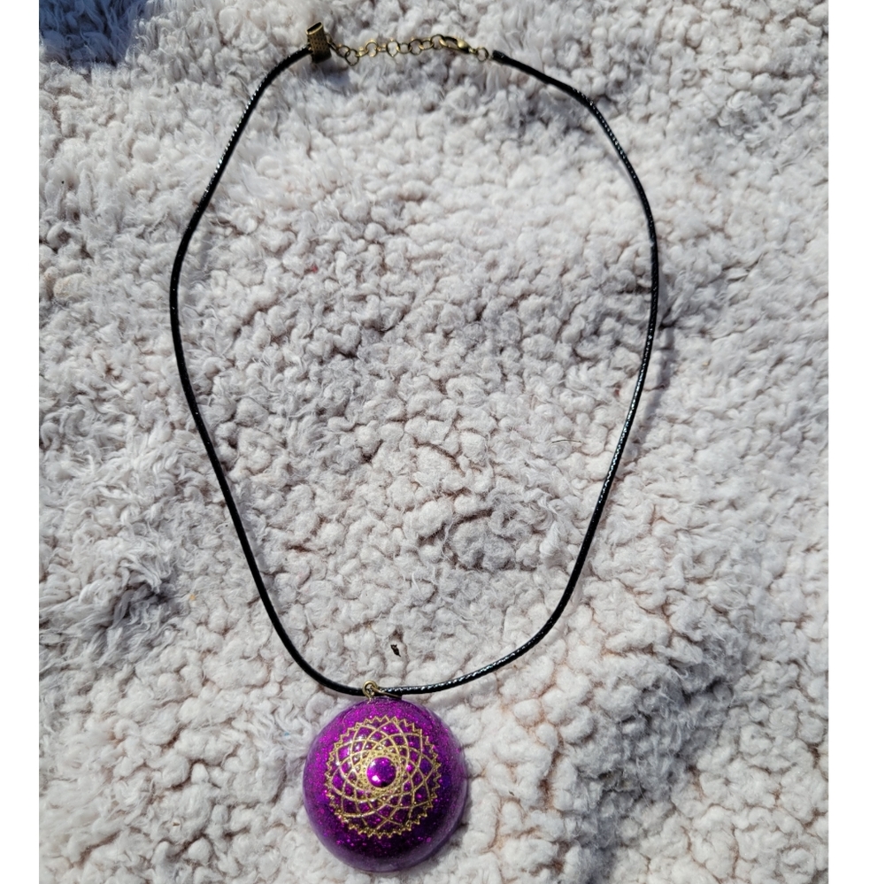 💜 Crown Chakra 🧘‍♀️🧘‍♂️ handmade resin art necklace boho hippie ☮